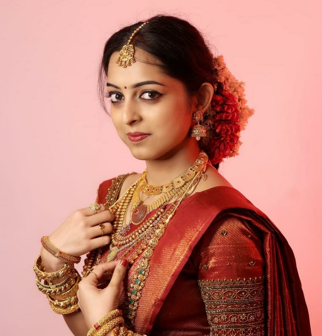 KAIRALI BEAUTY PARLOUR TIRUR