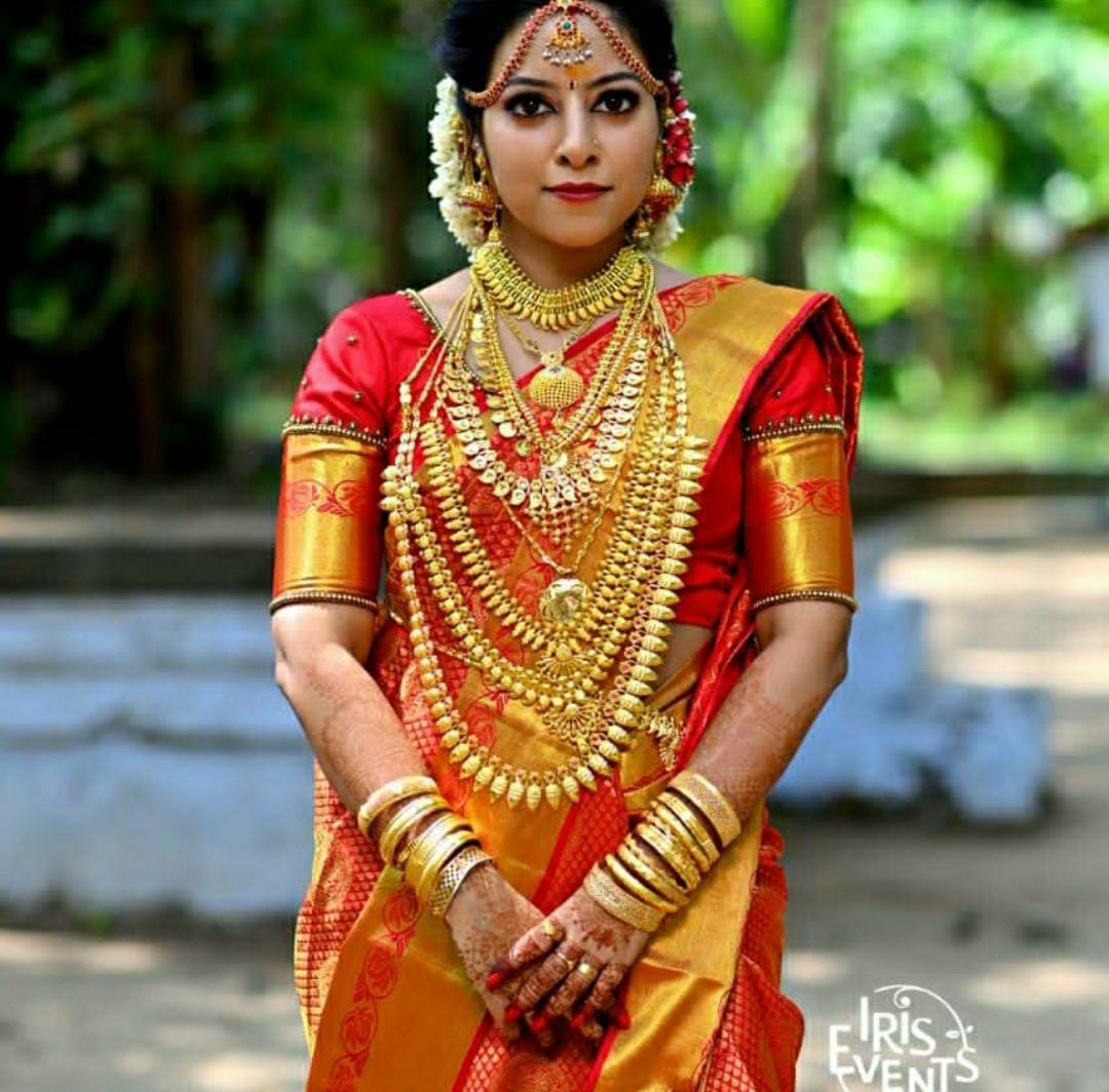 KAIRALI BEAUTY PARLOUR TIRUR